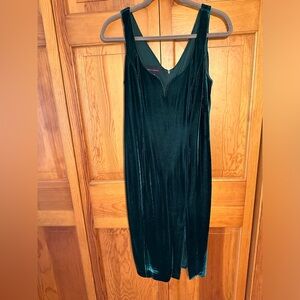 Donna Morgan green velvet cocktail dress